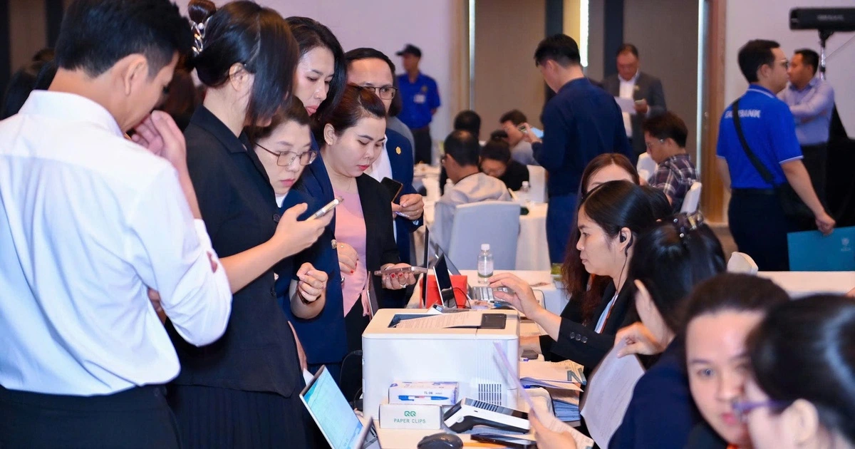 Làm liên tục gần 26 năm mới đủ tiền mua nhà