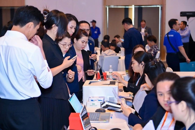 Làm liên tục gần 26 năm mới đủ tiền mua nhà - Ảnh 1