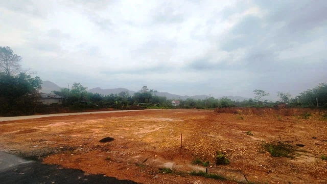 Sốt đất sau công bố quy hoạch KCN: Chủ yếu 'lướt sóng', đặt cọc bán sang tay - Ảnh 2