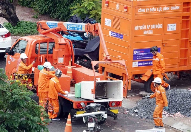 Tại sao hóa đơn tiền điện vẫn tăng mạnh trong tháng mưa? - Ảnh 1