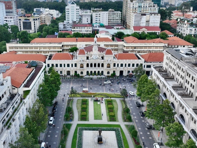 TP.HCM không bán trụ sở nhà, đất dôi dư sau sáp nhập - Ảnh 1