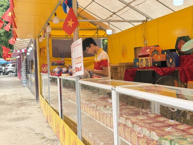 Thị trường bánh trung thu ảm đạm chưa từng có - Ảnh 1