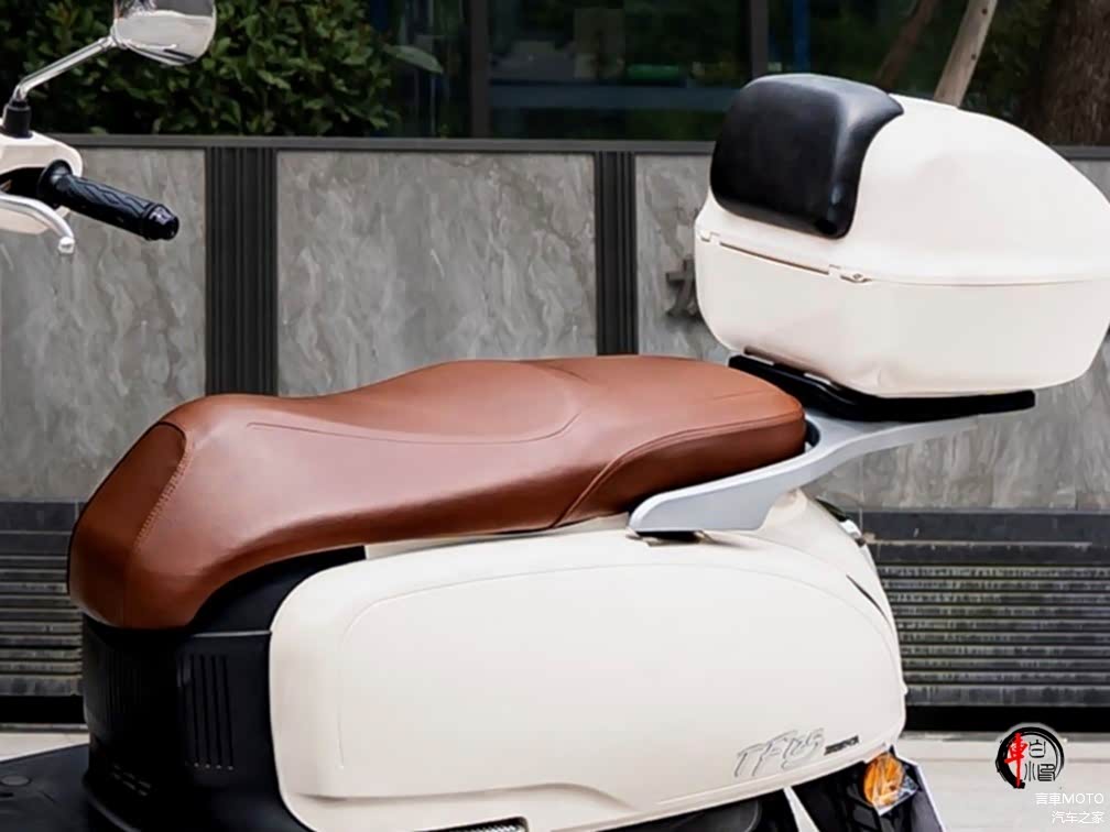 'Tân binh' xe ga 125cc giá 27 triệu đồng ra mắt: ngoại hình như Vespa, trang bị áp đảo Honda Vision - Ảnh 5