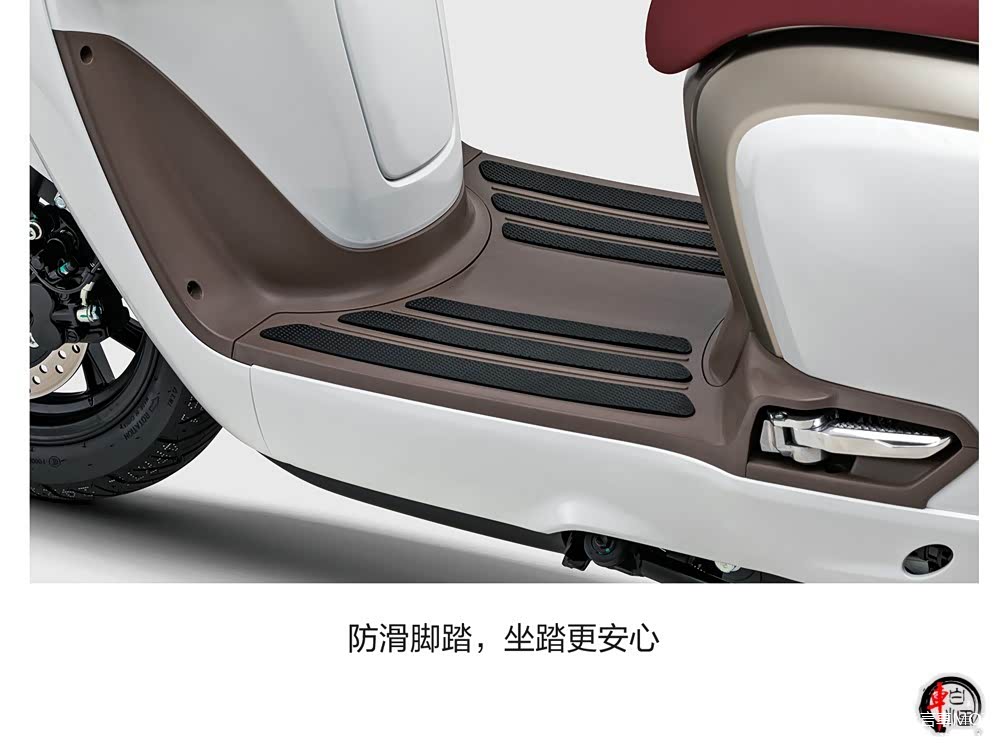 'Tân binh' xe ga giá 37 triệu đồng ra mắt: ngoại hình tưa Vespa, trang bị phanh ABS và TCS áp đảo Honda Vision - Ảnh 4