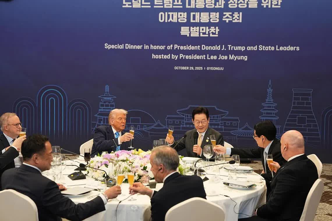 Có gì trong bữa tiệc Hàn Quốc thết đãi ông Trump và các lãnh đạo APEC? - Ảnh 1