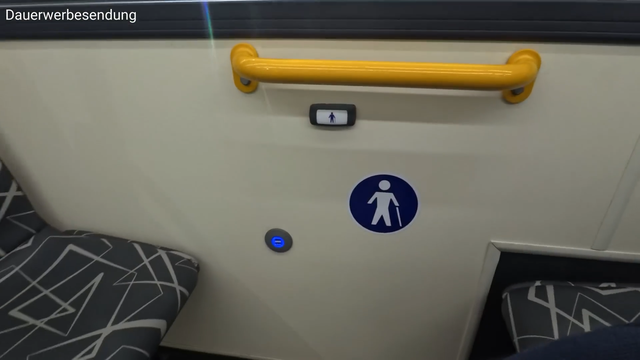 Khách Tây thử xe VinFast chưa bán ở Việt Nam: Kính cửa sổ như của máy bay, giảm xóc hơi, pin đặt trên nóc - Ảnh 9