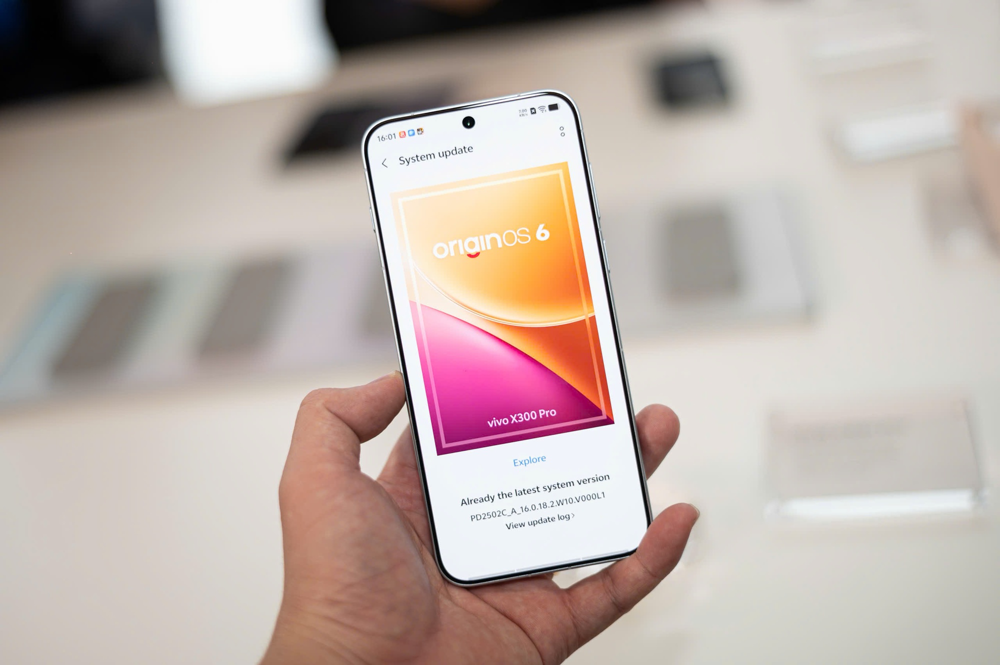 Thêm một mẫu di động đỉnh cấp sắp về Việt Nam đối đầu iPhone 17 - Ảnh 2