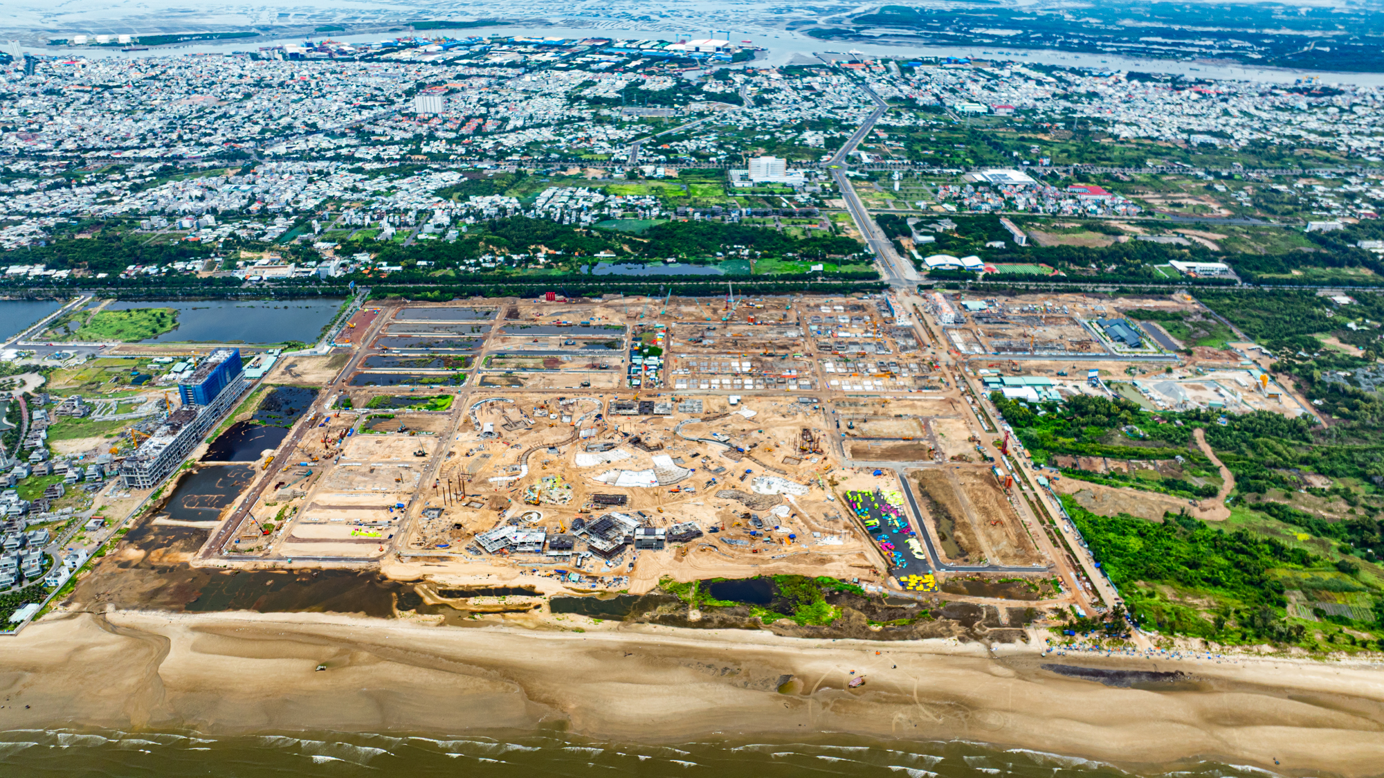 Thay bạn đi xem dự án lớn nhất Vũng Tàu của Sun Group: Rộng gần 100 ha, tổng vốn 37.000 tỷ, có đến 200 mẫu nhà phố và biệt thự - Ảnh 1