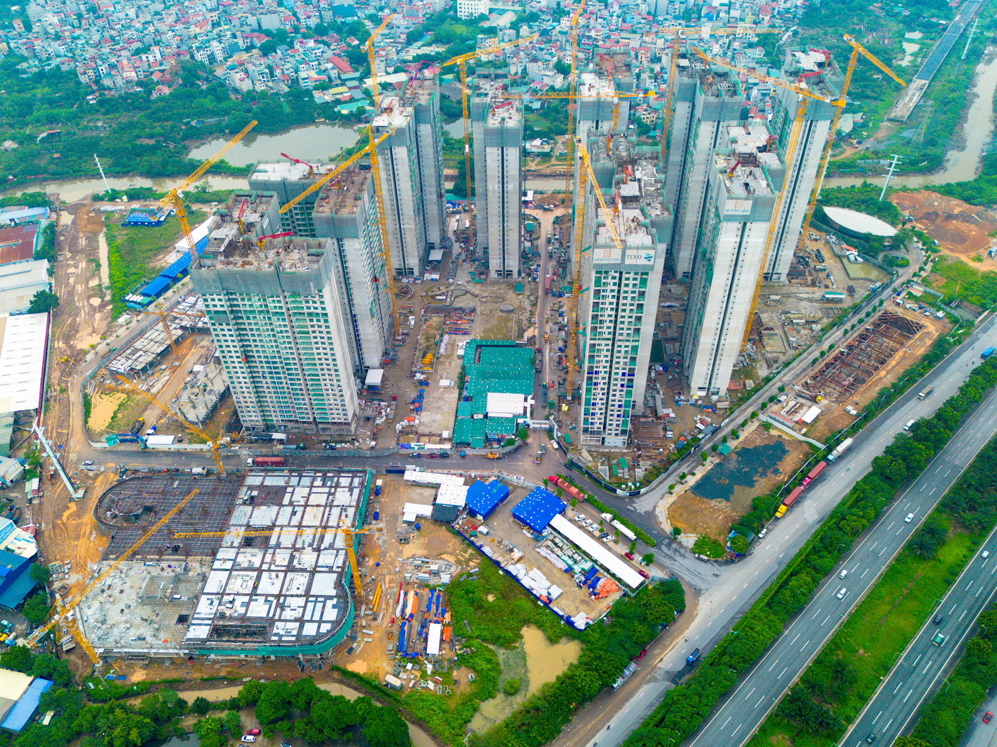 Dự án từng có 5.000 người tranh mua: Nằm trên cung đường ngập nặng nhất Hà Nội nhưng giá vẫn tăng gấp rưỡi sau hơn một năm - Ảnh 1