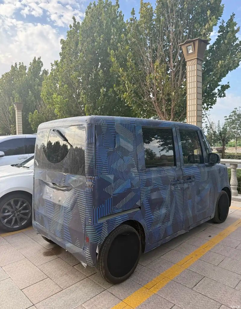 Mẫu xe điện mini giá hơn 300 triệu đồng của BYD lộ diện: Một lần sạc đi 180 km, chỉ phục vụ thị trường xe điện mini ‘màu mỡ’ nhất châu Á - Ảnh 2