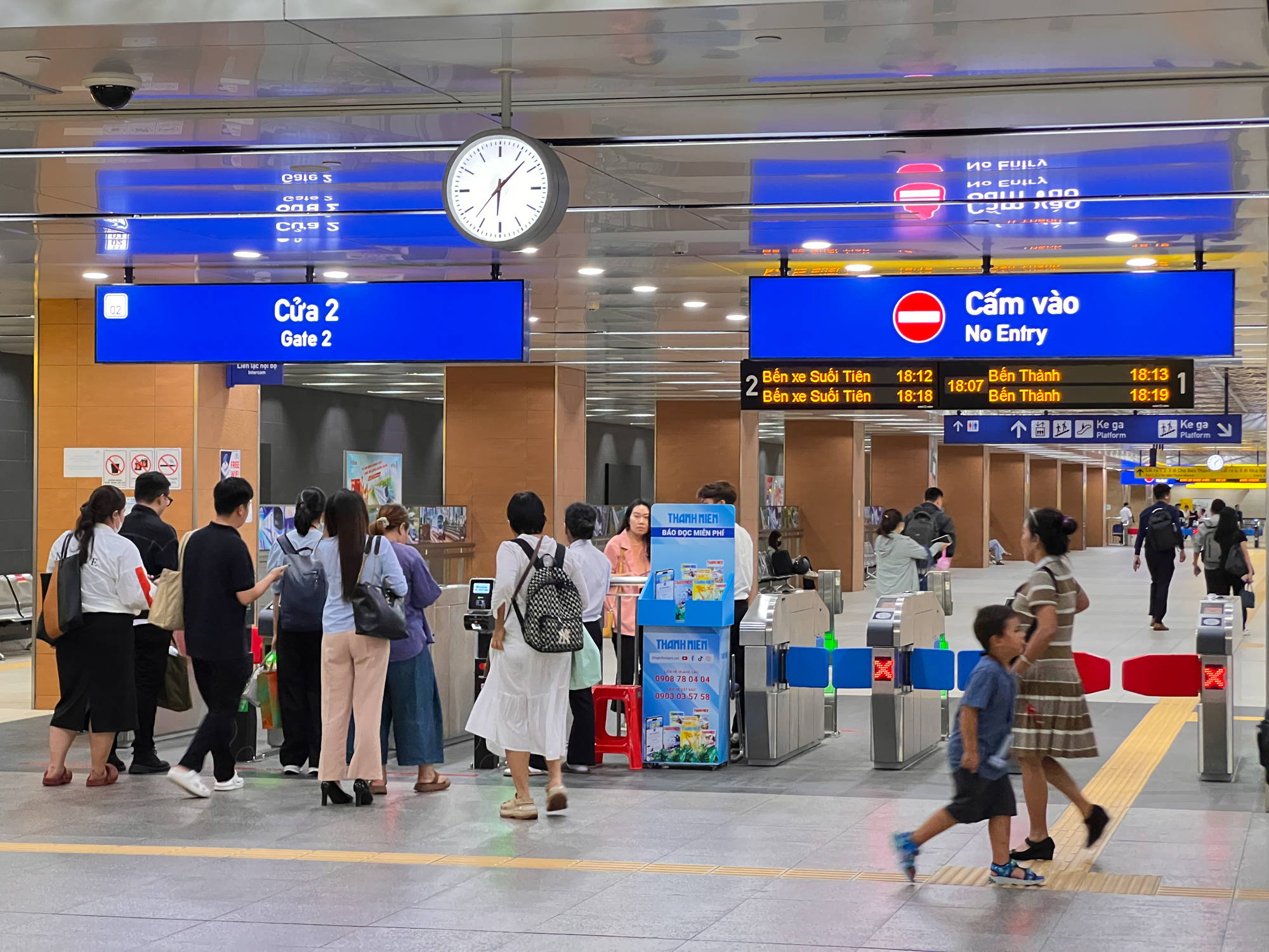 Ngắm tòa nhà đầu tiên kết nối với ga metro: Nơi Hermès, Dior, Bvlgari hội tụ, từng 'nằm trong tay' tỷ phú Phạm Nhật Vượng - Ảnh 11