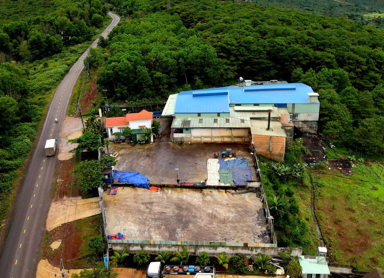 Tận thấy cơ ngơi của đại gia 'cà phê giả' vừa bị tạm giữ hình sự - Ảnh 1