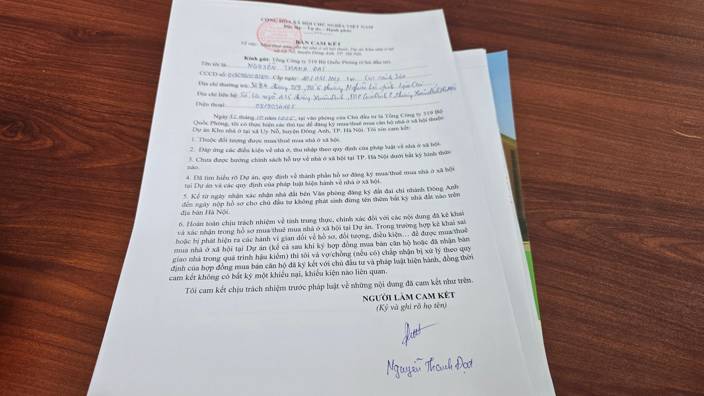 Xếp hàng nộp hồ sơ mua NOXH ngoại thành Hà Nội từ 2 giờ sáng - Ảnh 7