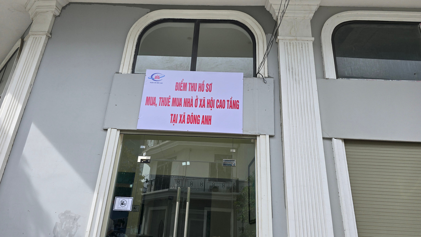 Xếp hàng nộp hồ sơ mua NOXH ngoại thành Hà Nội từ 2 giờ sáng - Ảnh 5