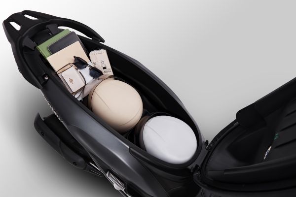 Ra mắt xe tay ga tam giác mạch giá ngang Vision: Ăn xăng 1,75L/100km, cốp lớn, có Smartkey - Ảnh 6