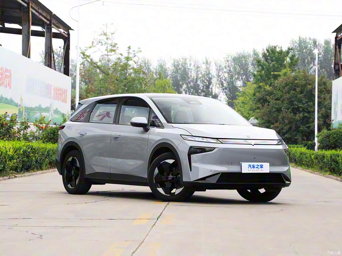 'Ông trùm' xe tải tại Việt Nam ra mắt SUV ngang cỡ Honda CR-V: đi Hà Nội-Quảng Bình chỉ trong 1 lần sạc, giá chưa tới 500 triệu đồng - Ảnh 2