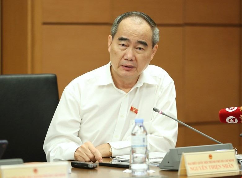 Đề xuất chuyển từ trả lương tối thiểu sang lương đủ nuôi 2 con - Ảnh 1