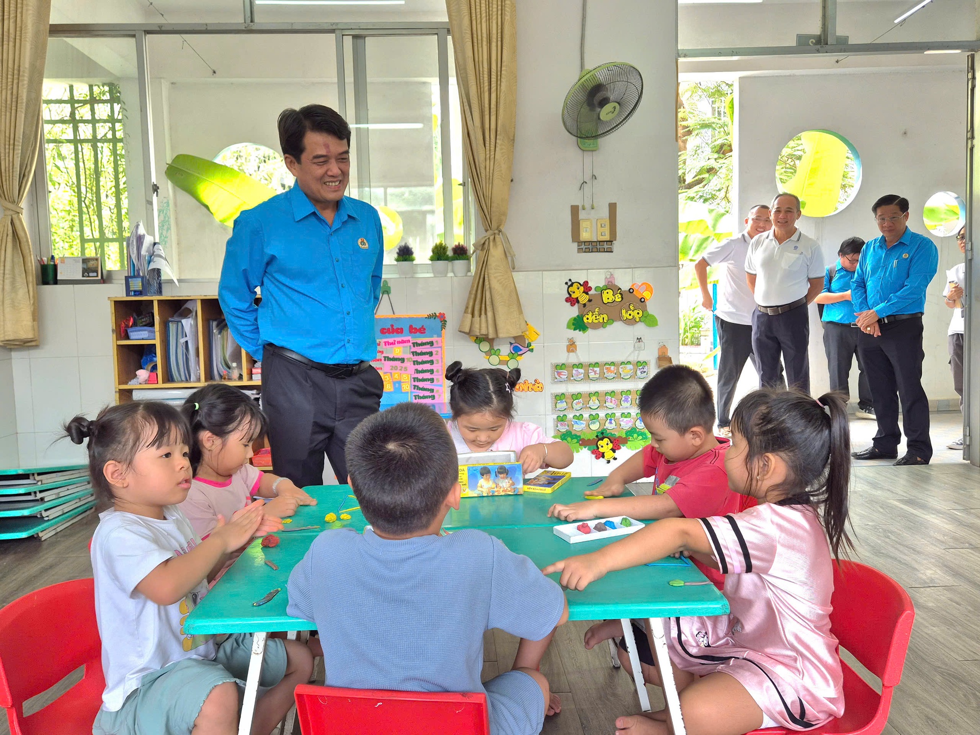 Một doanh nghiệp tại TP HCM chi 450 tỉ đồng/tháng để trả lương cho người lao động - Ảnh 4