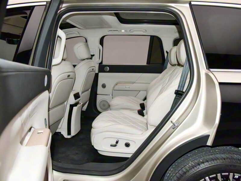 Hãng xe xây nhà máy 20.000 tỷ tại Việt Nam ra mắt mẫu SUV siêu tiết kiệm xăng: chạy full nhiên liệu 1.400 km, giá từ 740 triệu đồng - Ảnh 6