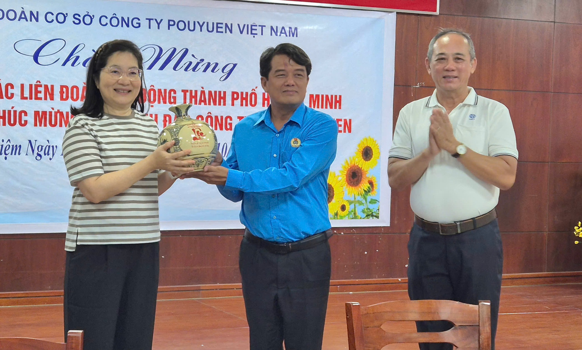 Một doanh nghiệp tại TP HCM chi 450 tỉ đồng/tháng để trả lương cho người lao động - Ảnh 1