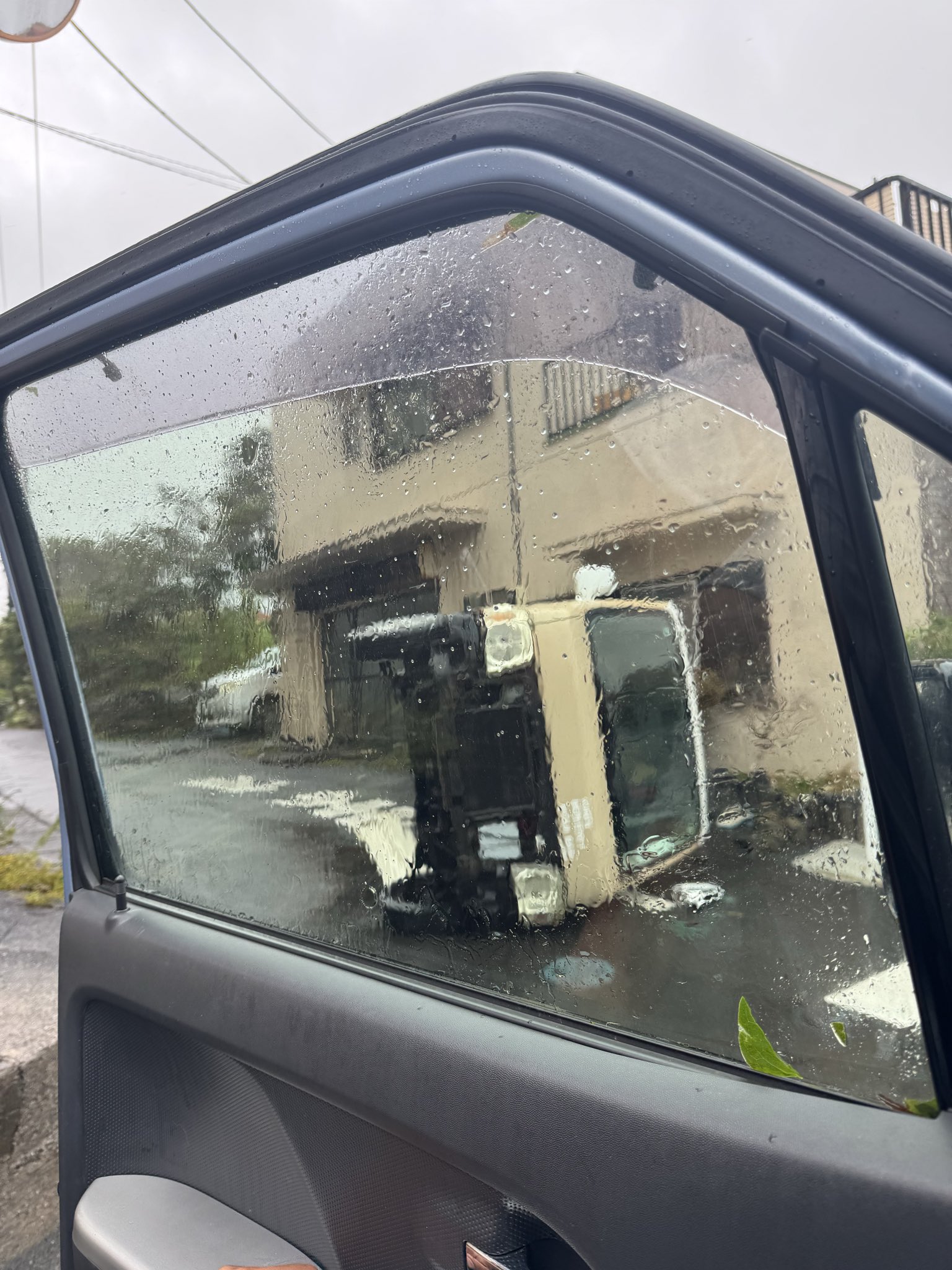 Bão Hạ Long gây cảnh tượng kinh hoàng tại Nhật Bản - Ảnh 4