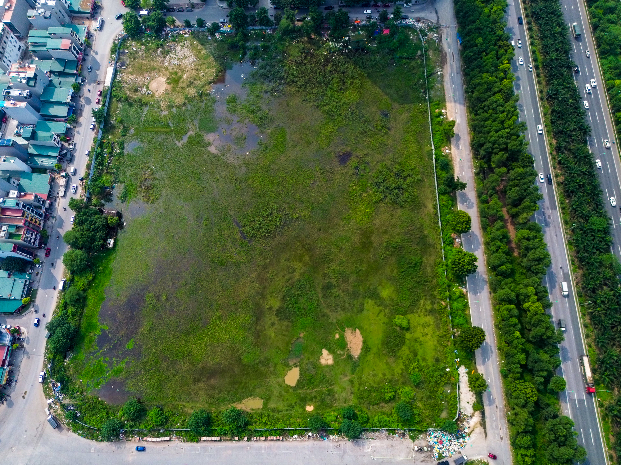 Toàn cảnh lô đất sắp được xây 6 tòa chung cư ở khu nhà giàu Hà Nội cứ mưa lớn là ngập - Ảnh 2