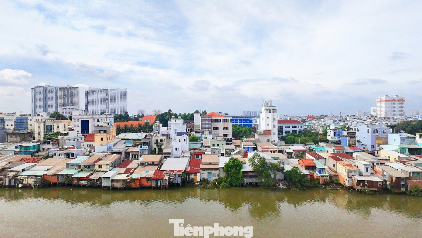 Các chính sách hỗ trợ người dân sau di dời 40.000 căn nhà ven kênh rạch ở TPHCM - Ảnh 7