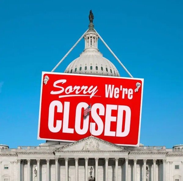 Chính phủ Mỹ có thể phải đóng cửa vào 11h trưa nay: 750.000 công chức mất việc tạm thời, thiệt hại 400 triệu USD/ngày - Ảnh 3