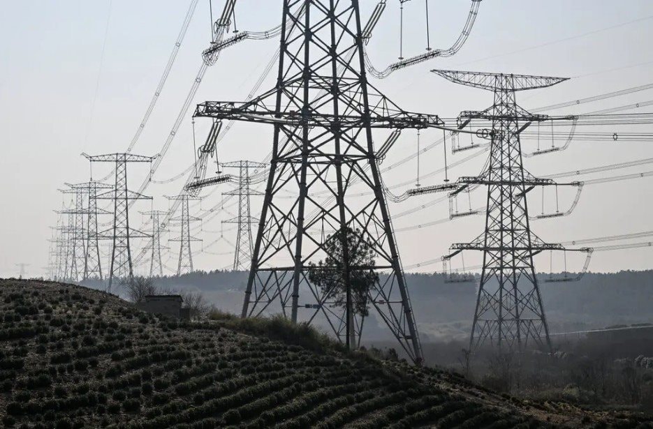 ‘Kỳ quan’ giúp Trung Quốc cấp điện cho 30 triệu xe điện và 50.000km đường sắt cao tốc, trở thành trung tâm công nghiệp xanh lớn nhất hành tinh - Ảnh 1