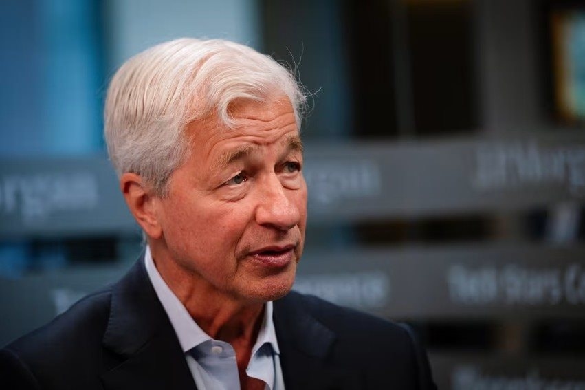 Chứng khoán Mỹ giảm mạnh vì vụ phá sản First Brand lan rộng ra ngành ngân hàng, CEO JPMorgan Chase cảnh báo nóng - Ảnh 1