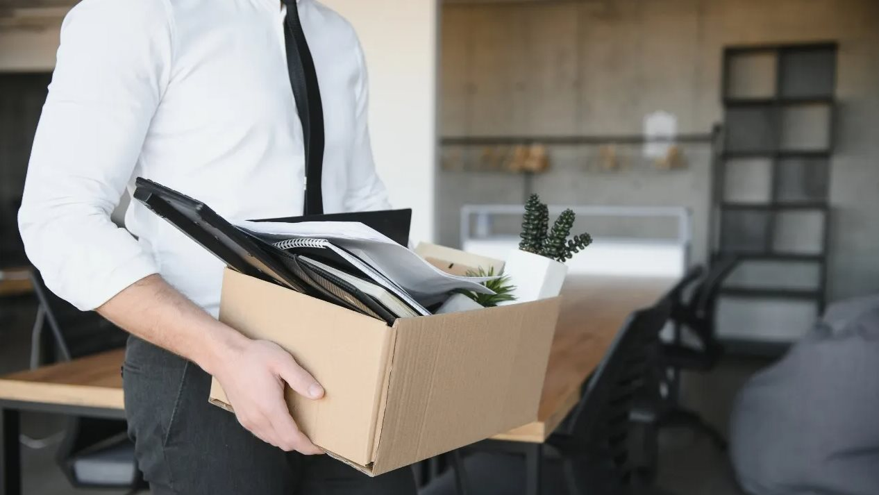 Lần đầu tiên sau 5 năm, một Big4 kiểm toán thu hẹp quy mô nhân sự, phá vỡ lời cam kết mở rộng thêm 100.000 người năm 2025 - Ảnh 2