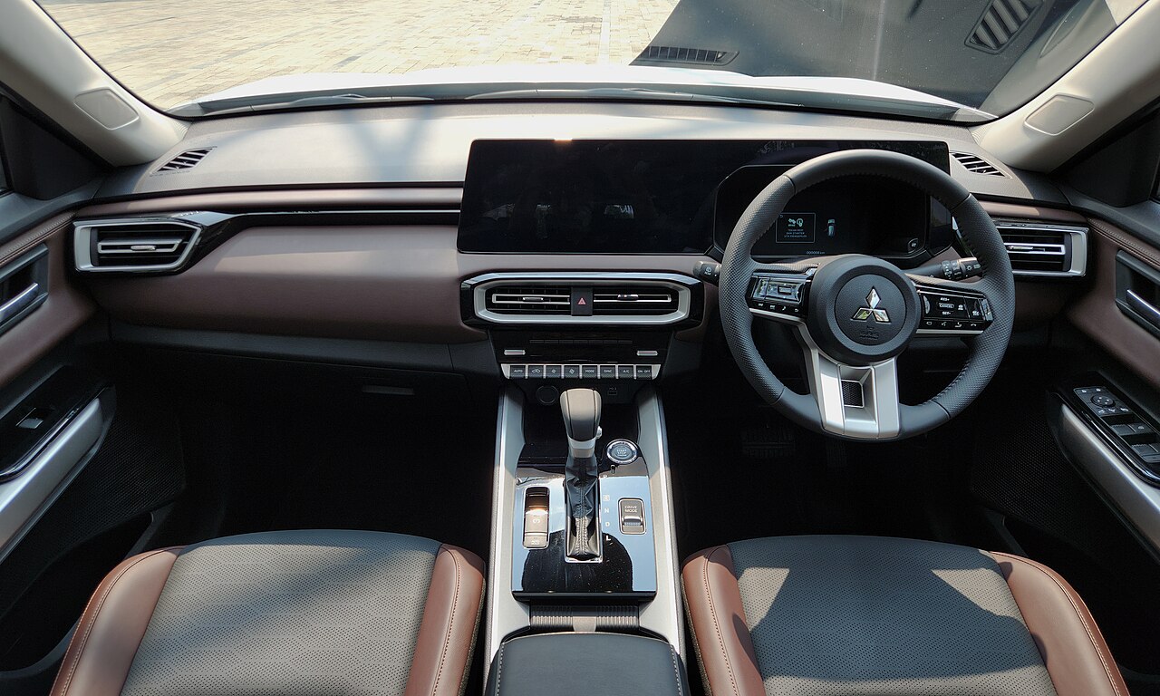 Mitsubishi Destinator sắp bán tại Việt Nam có giá bảo dưỡng rẻ cỡ này: Chỉ 2,5 triệu đồng/năm, đi 5 năm không phải lo nghĩ - Ảnh 4