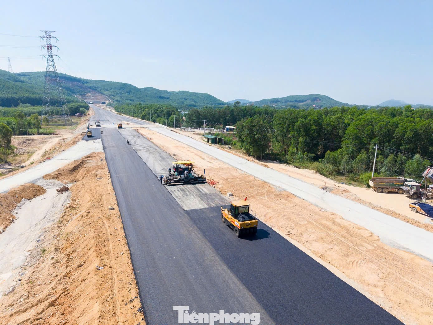 Cao tốc Quảng Ngãi - Hoài Nhơn hơn 20.000 tỷ nguy cơ chậm tiến độ - Ảnh 1