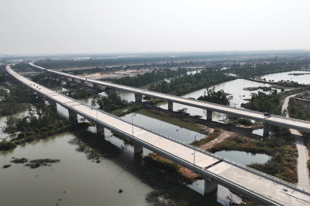 Siêu dự án 6.400 tỷ đồng: "Mạch giao thông vàng" nối liền Quảng Ninh với vùng tam giác kinh tế phía Bắc - Ảnh 1
