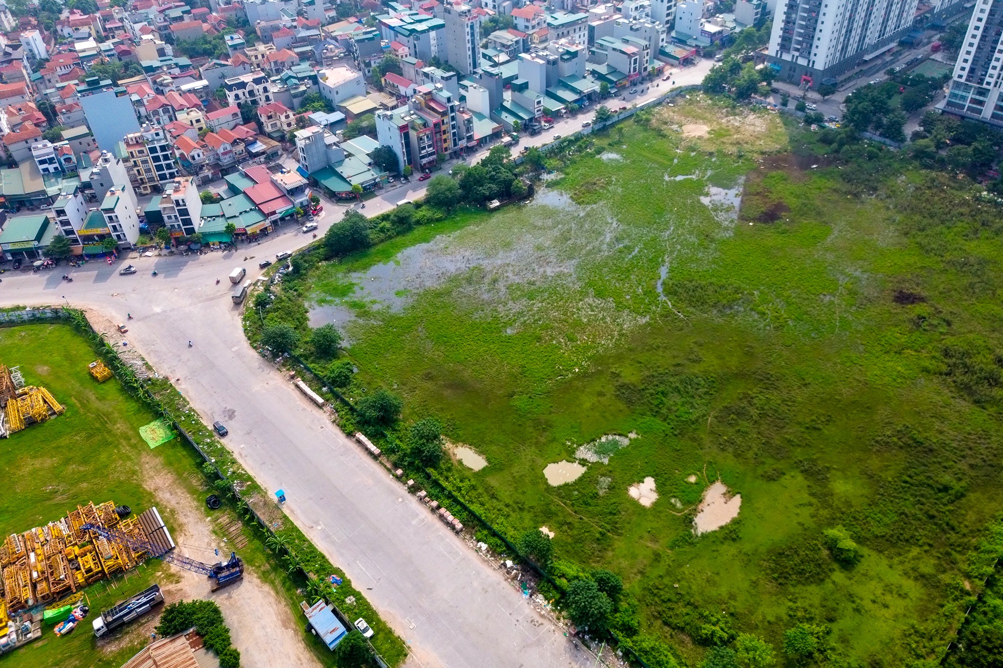 Toàn cảnh lô đất sắp được xây 6 tòa chung cư ở khu nhà giàu Hà Nội cứ mưa lớn là ngập - Ảnh 3