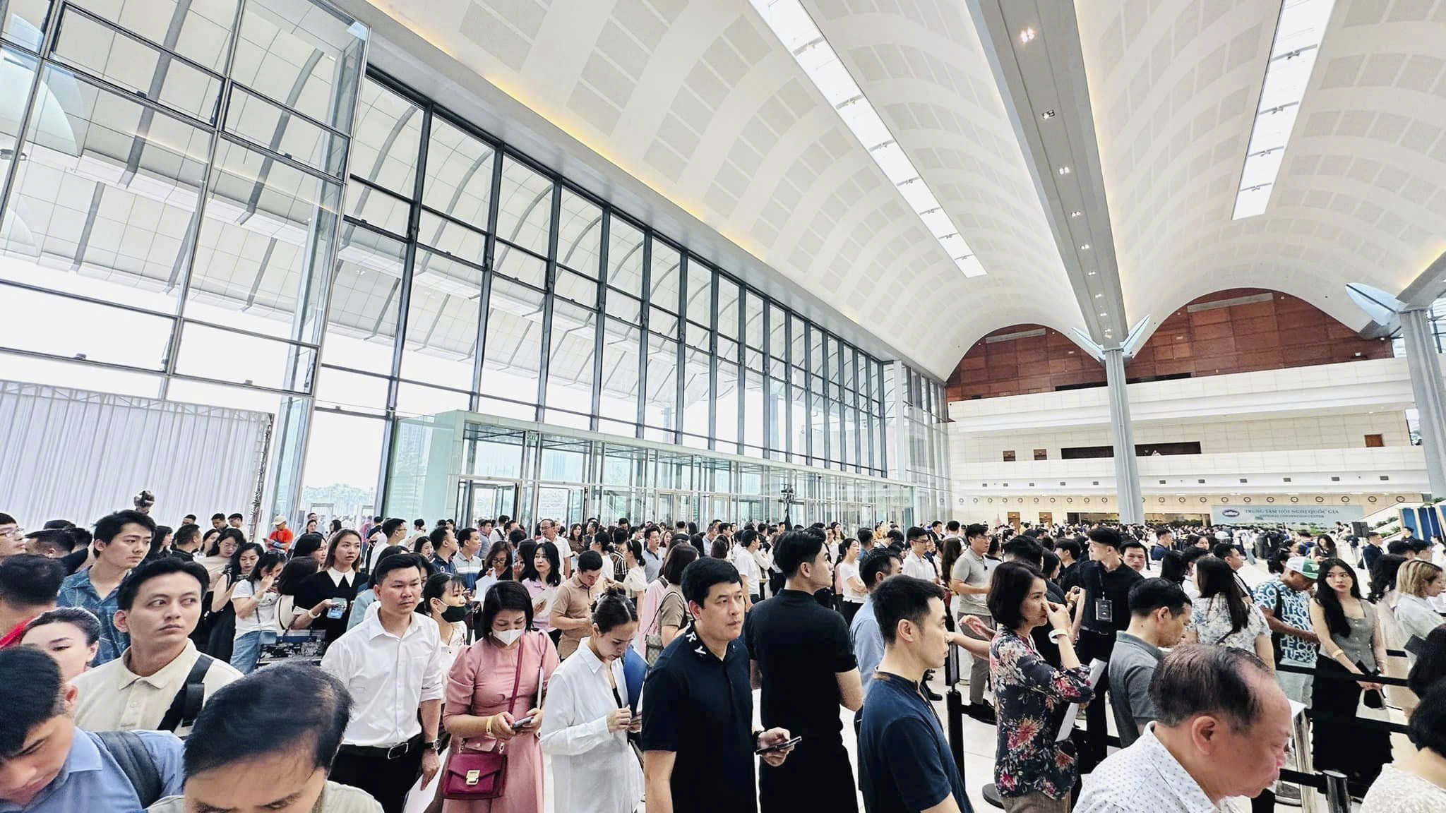 Dự án từng có 5.000 người tranh mua: Nằm trên cung đường ngập nặng nhất Hà Nội nhưng giá vẫn tăng gấp rưỡi sau hơn một năm - Ảnh 5