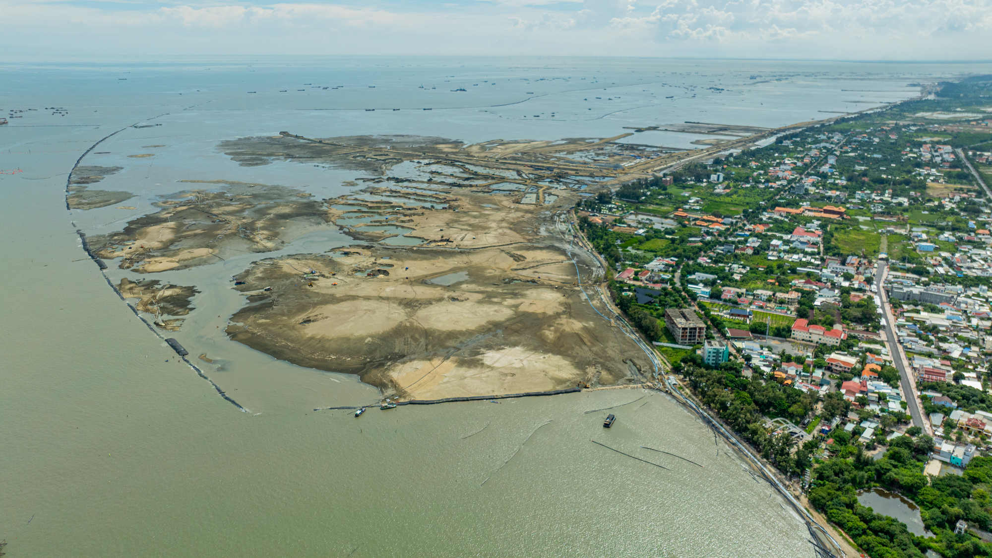 Vingroup muốn xây cầu vượt biển hiện đại nhất Việt Nam, top đầu khu vực: Đưa TP.HCM thành "con rồng" ĐNÁ? - Ảnh 3