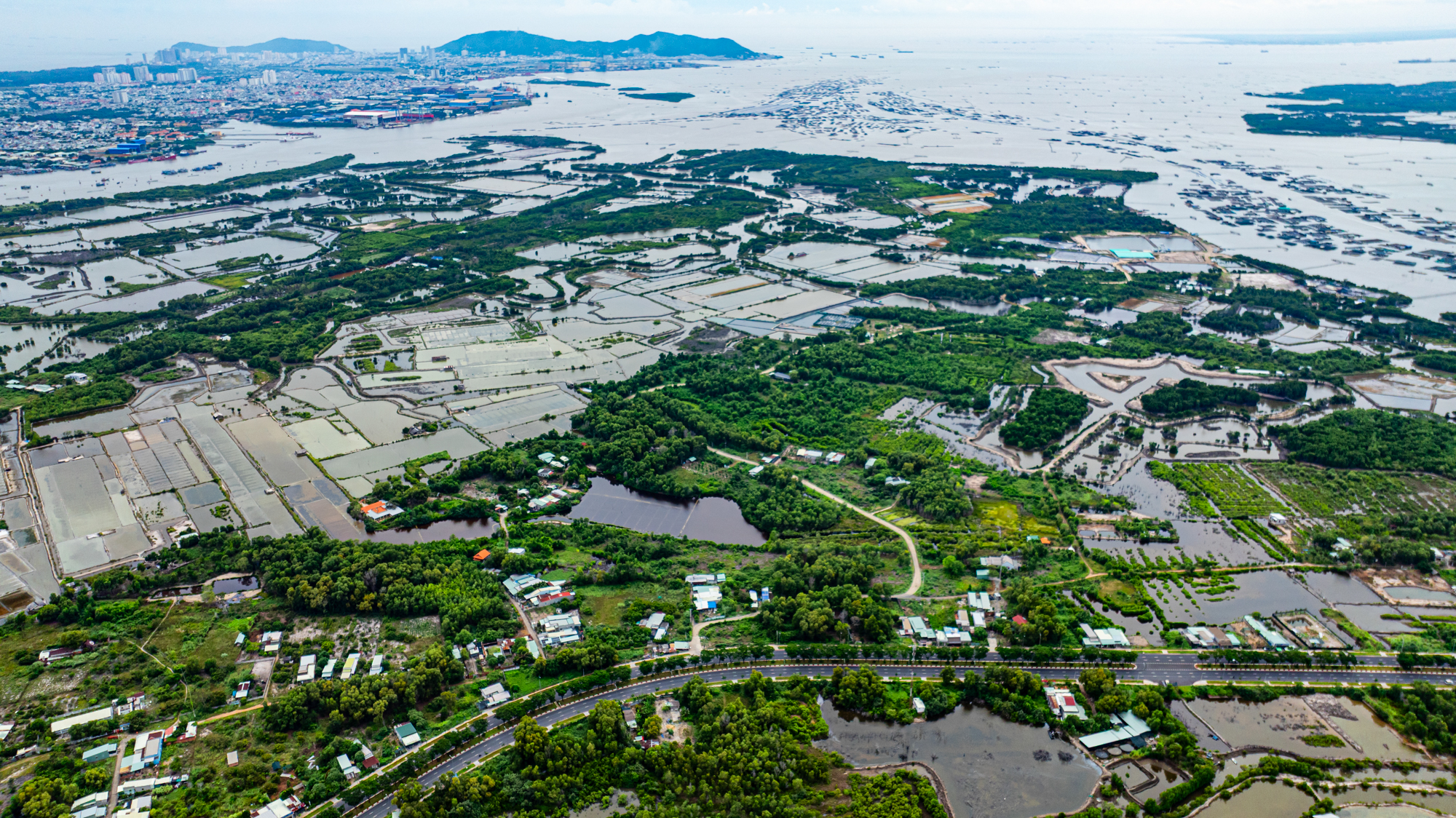 Hòn đảo chỉ cách trung tâm Vũng Tàu 3 km từng được đề xuất làm sân bay, nay có thể trở thành khu đô thị mới của Sun Group - Ảnh 4