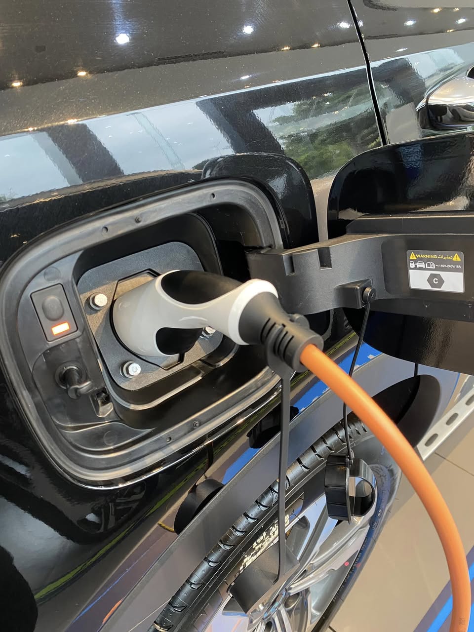 Kia Sorento PHEV giảm 150 triệu đồng tại đại lý: Giá thực tế rẻ hơn ban đầu 410 triệu đồng nhưng người mua phải đánh đổi 2 điều - Ảnh 4