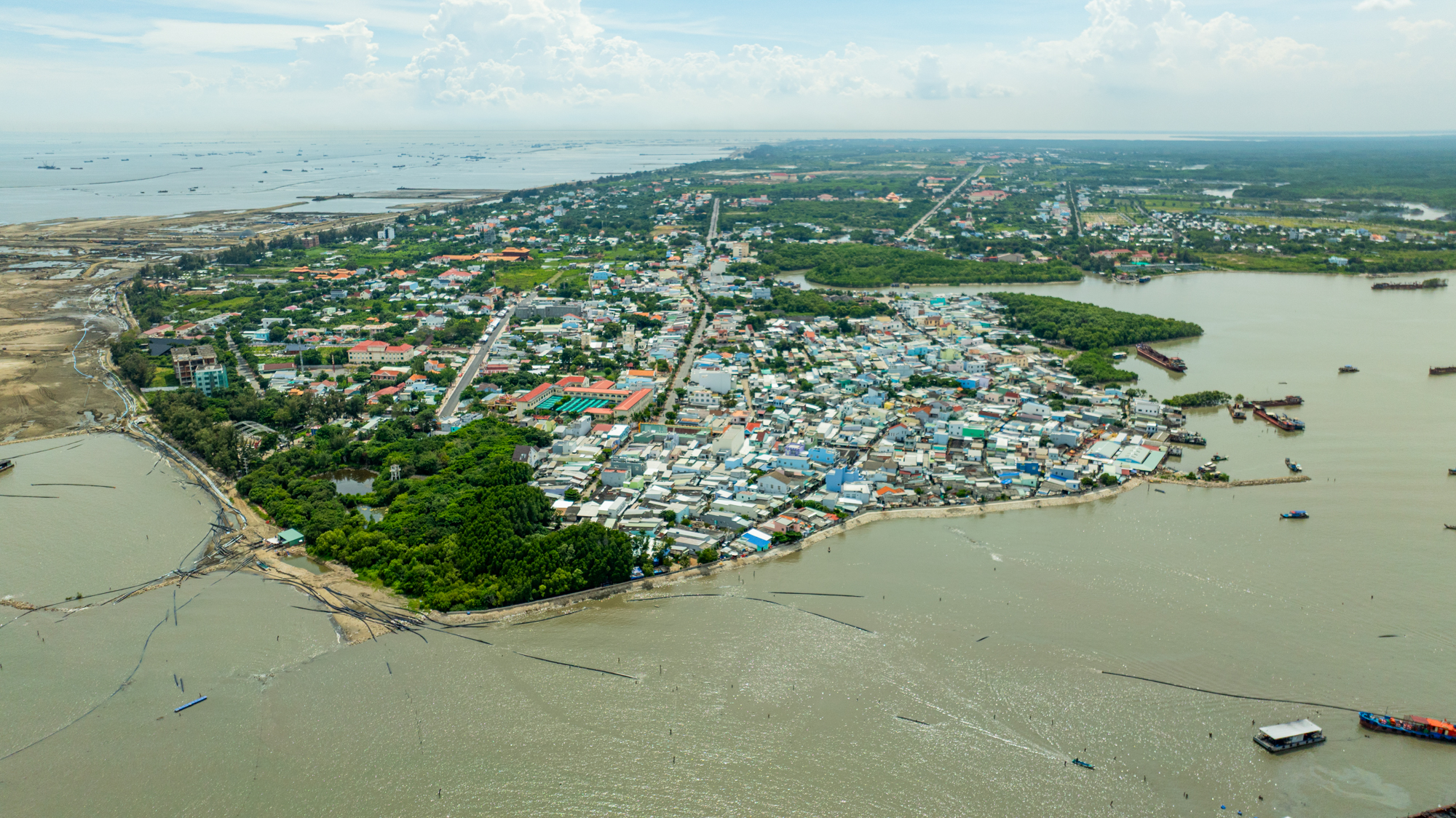 Toàn cảnh khu vực được đề xuất xây cầu nối Cần Giờ với Vũng Tàu, nằm trong dự án lấn biển 9 tỷ USD của Vinhomes - Ảnh 5
