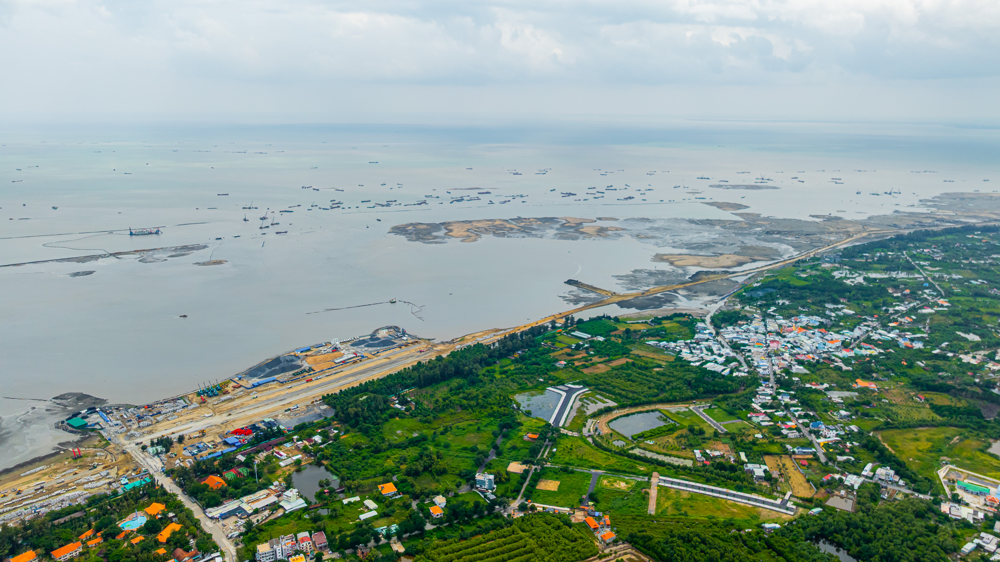 Toàn cảnh khu vực sẽ xây nhà hát có sức chứa lớn nhất Đông Nam Á, công viên 122 ha, dự kiến đón hàng chục triệu lượt khách/năm - Ảnh 5