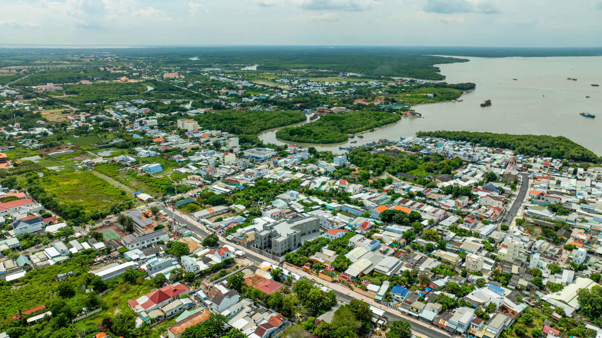 Toàn cảnh khu vực được đề xuất xây cầu nối Cần Giờ với Vũng Tàu, nằm trong dự án lấn biển 9 tỷ USD của Vinhomes - Ảnh 9