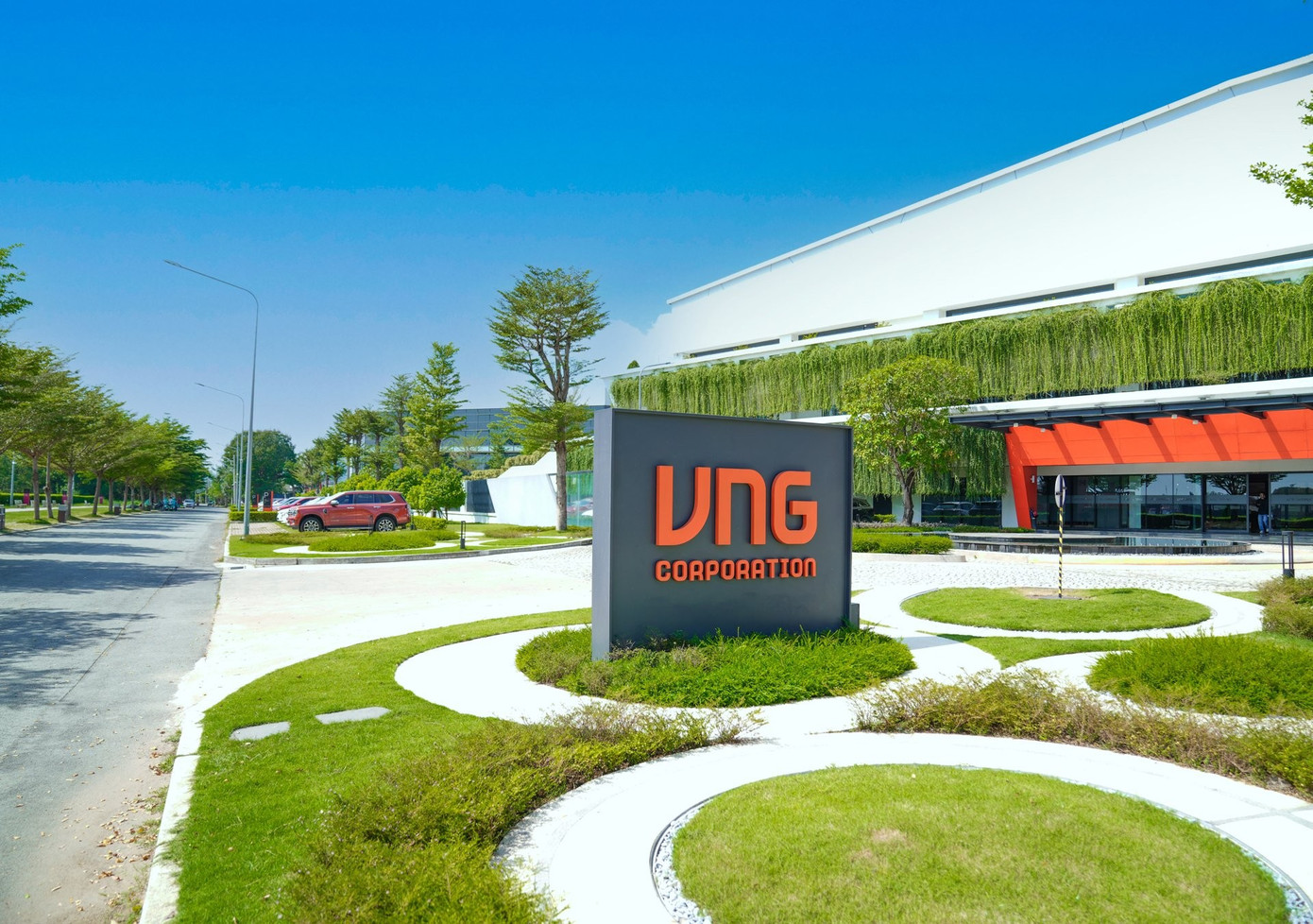 Đằng sau việc các 'ông lớn' lãi đậm - Ảnh 2