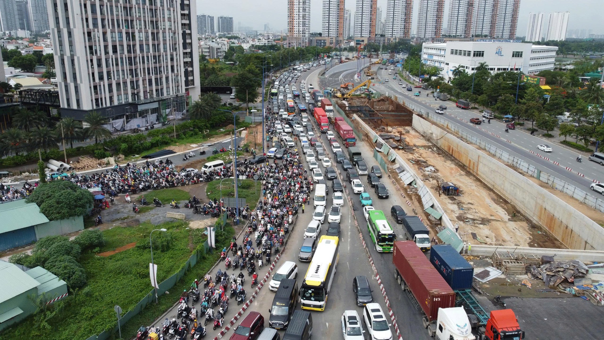 Hoàn thiện hạ tầng giao thông - Ảnh 1