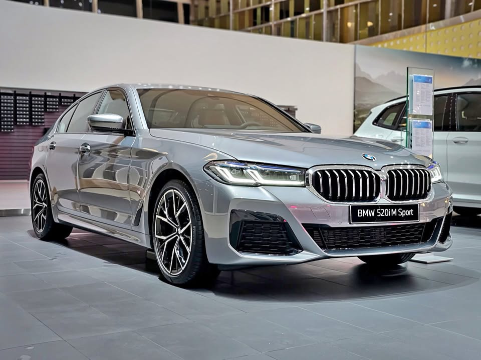 Bộ đôi BMW X4 và 5 Series giảm giá đến 480 triệu đồng tại đại lý, tiền dư ra đủ mua thêm Hyundai Grand i10 bản cao nhất - Ảnh 3