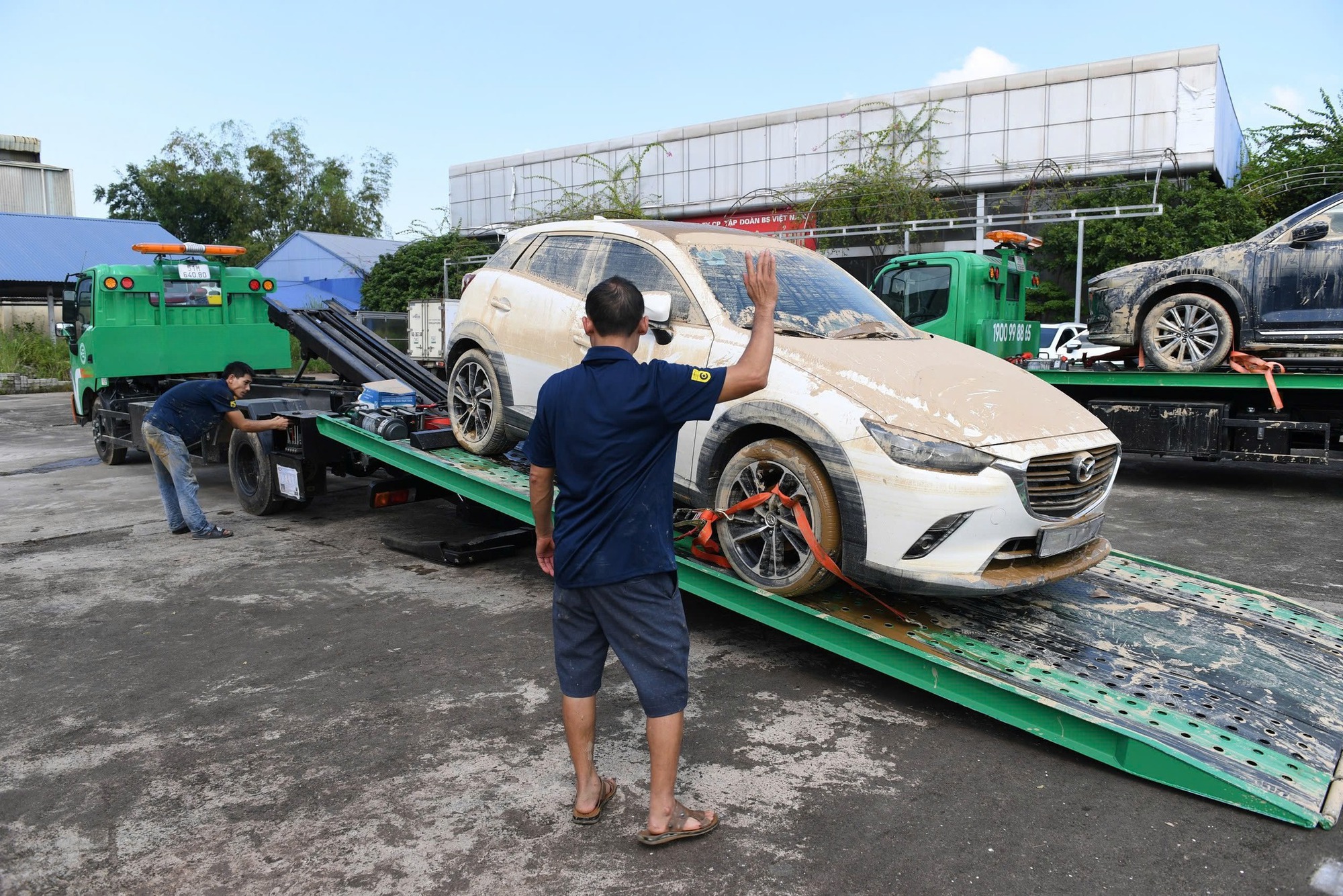 Gần 300 cuộc gọi chờ giải cứu: VETC miễn phí cứu hộ và kéo xe, kêu gọi cả nước chung tay vì Thái Nguyên - Ảnh 4