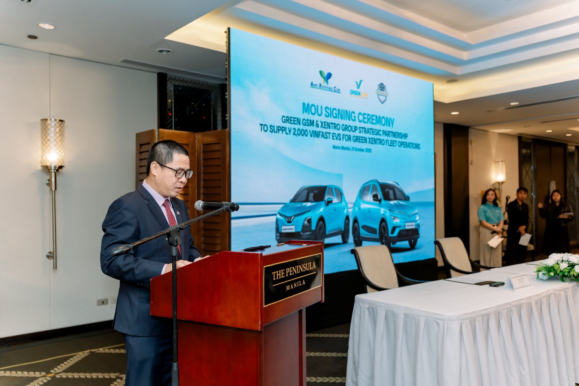 Công ty của ông Phạm Nhật Vượng chính thức có hãng taxi nước ngoài đầu tiên ký nhượng quyền, dự kiến vận hành 2.000 xe VinFast Nerio Green - Ảnh 2