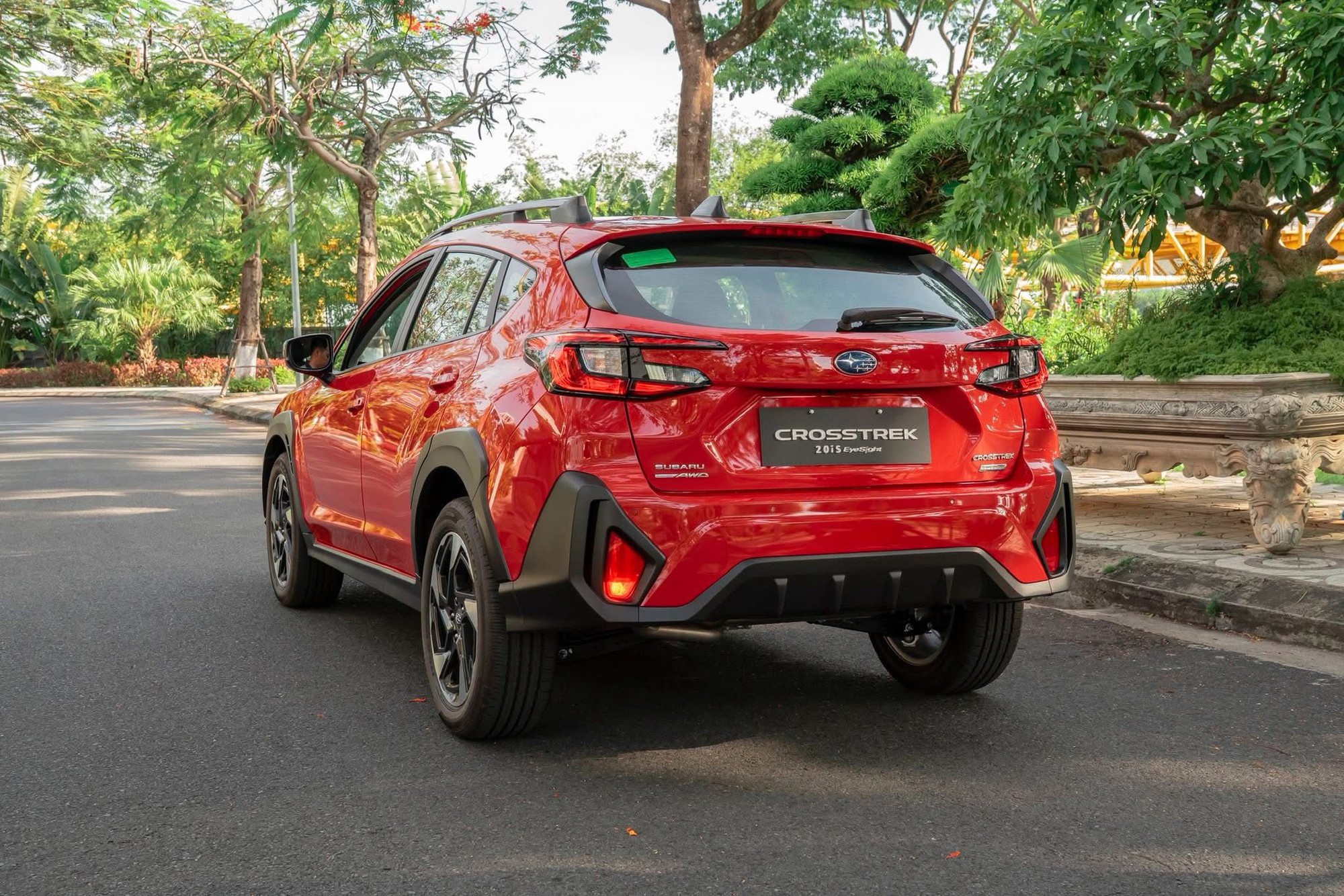 Subaru Crosstrek nhận ưu đãi sâu nhất kể từ khi ra mắt: Giảm tới 239 triệu đồng nhưng vẫn đắt ngang Santa Fe ‘đập hộp’ - Ảnh 4