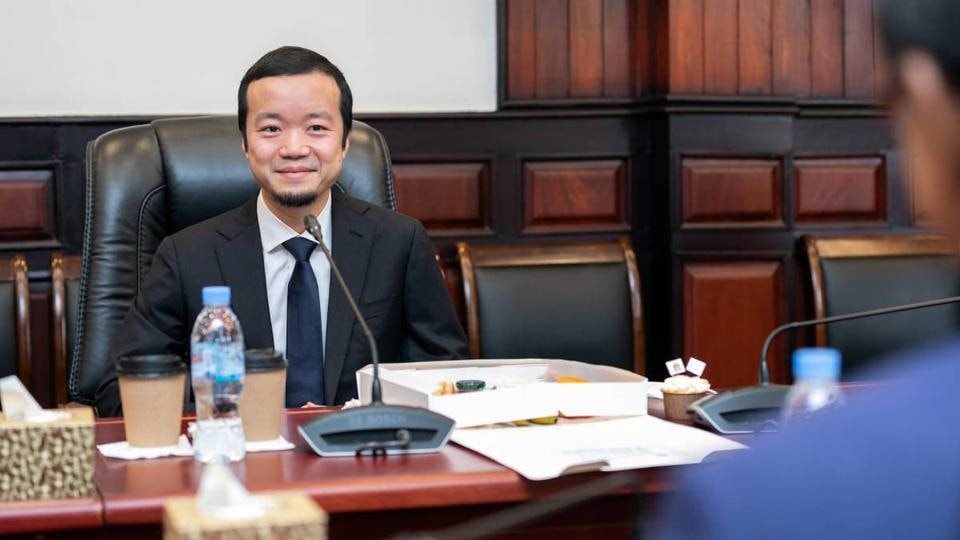 Đang từ doanh nhân tầm thường, Trần Chí làm thế nào mà trở thành “Bố già” của đế chế lừa đảo ở Campuchia? - Ảnh 2