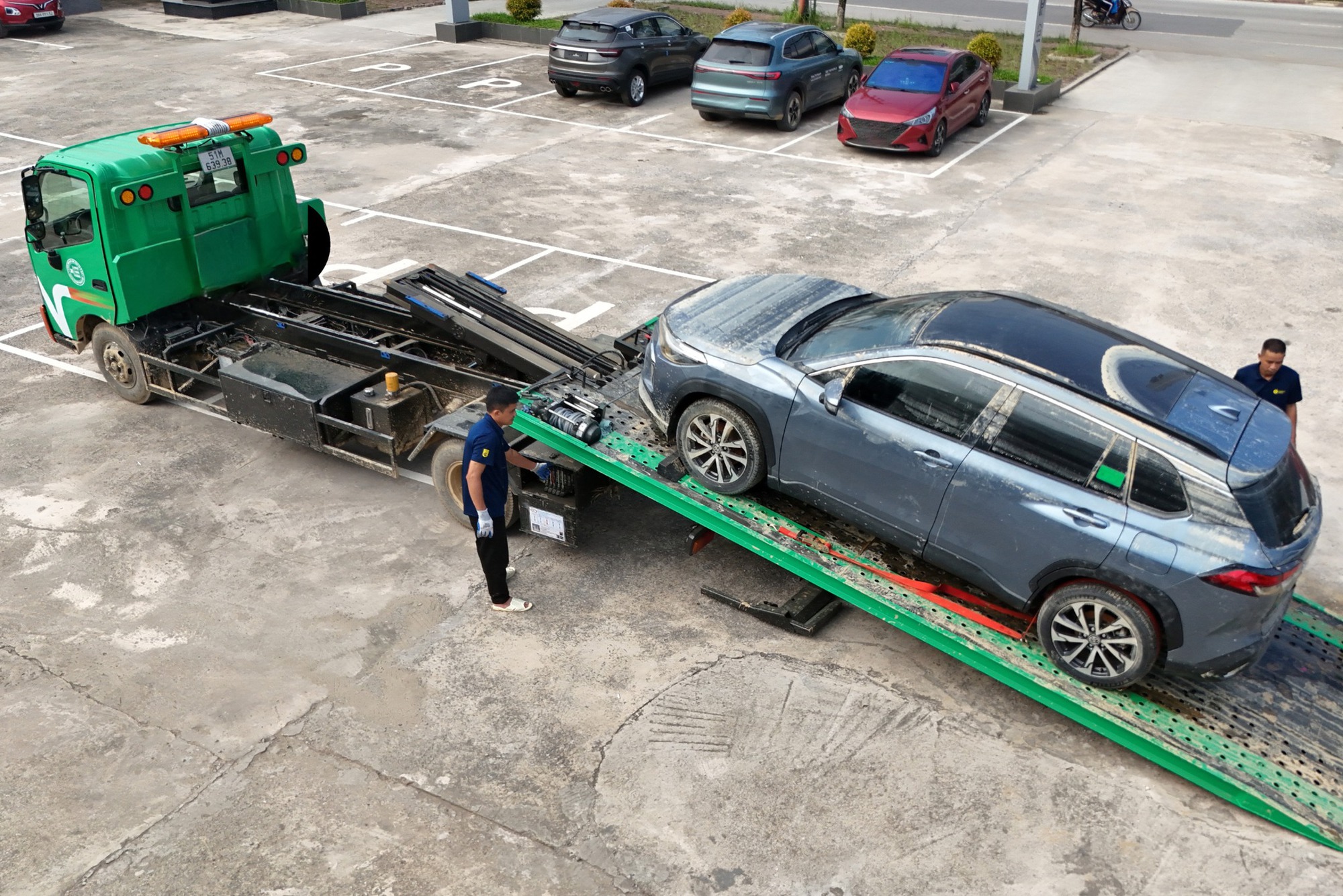 Gần 300 cuộc gọi chờ giải cứu: VETC miễn phí cứu hộ và kéo xe, kêu gọi cả nước chung tay vì Thái Nguyên - Ảnh 3